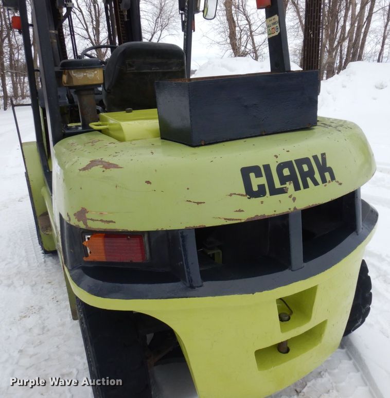 image for item KU9851 Clark CMP450D  forklift