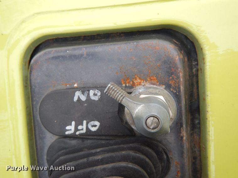 image for item KU9851 Clark CMP450D  forklift