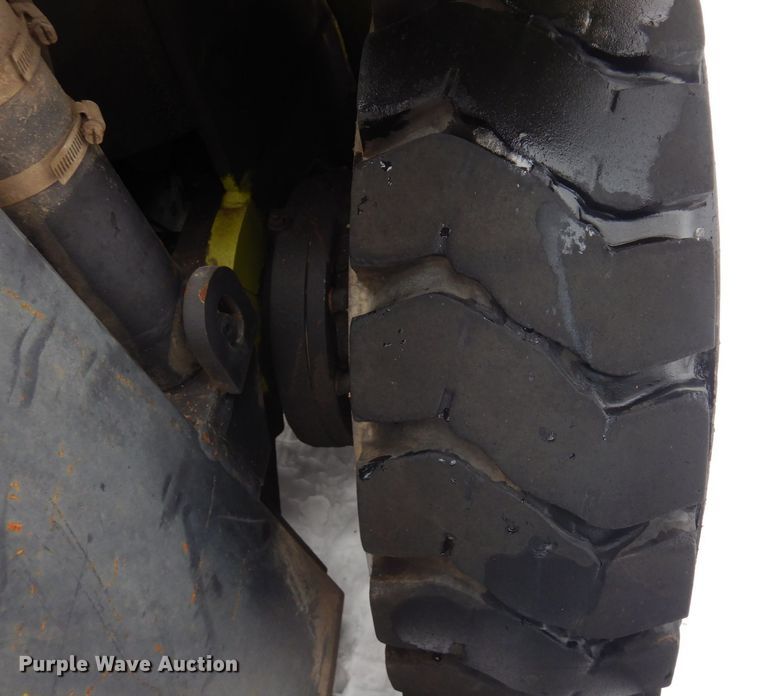 image for item KU9851 Clark CMP450D  forklift