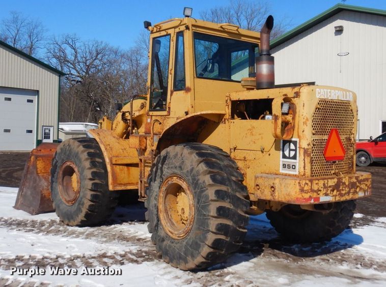 image for item KU9852 1969 Caterpillar 950  wheel loader