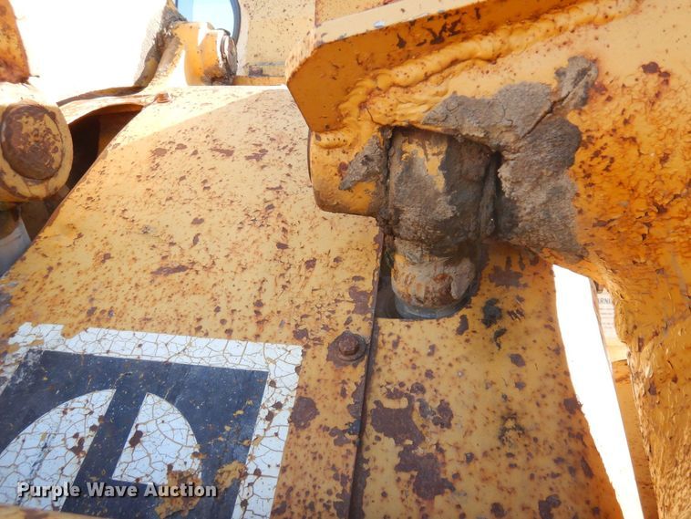 image for item KU9852 1969 Caterpillar 950  wheel loader