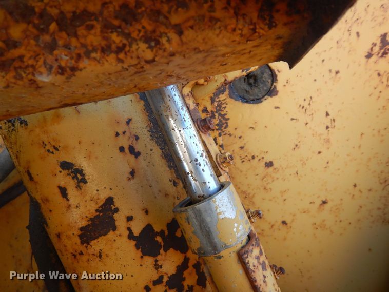 image for item KU9852 1969 Caterpillar 950  wheel loader