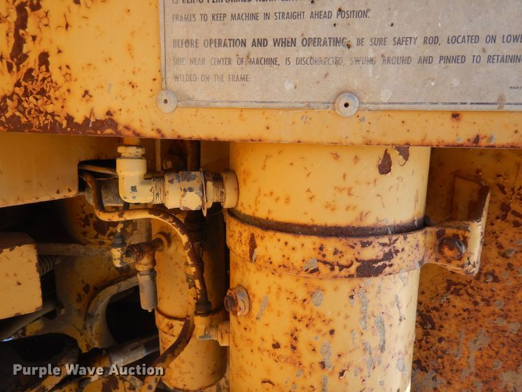 image for item KU9852 1969 Caterpillar 950  wheel loader