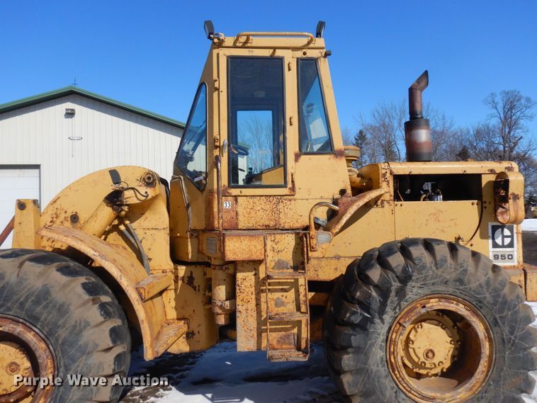 image for item KU9852 1969 Caterpillar 950  wheel loader