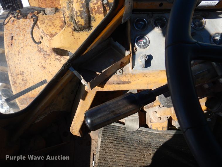 image for item KU9852 1969 Caterpillar 950  wheel loader