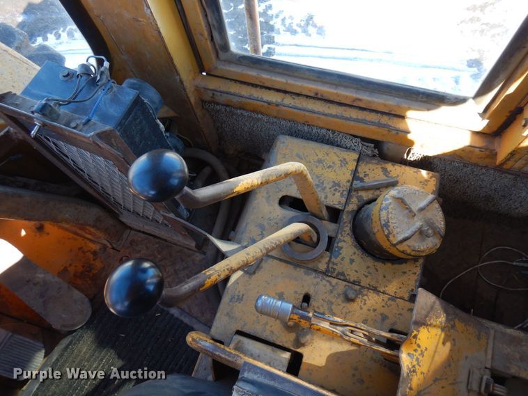 image for item KU9852 1969 Caterpillar 950  wheel loader