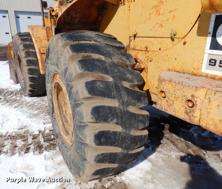 image for item KU9852 1969 Caterpillar 950  wheel loader
