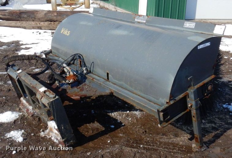 image for item KU9854 CID  89" W skid steer broom