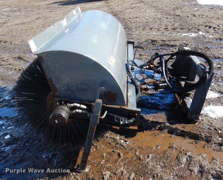 image for item KU9854 CID  89" W skid steer broom