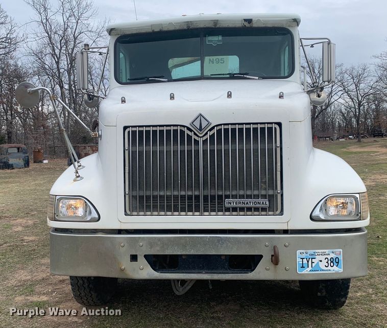 image for item KV9650 1998 International 9100  crane truck