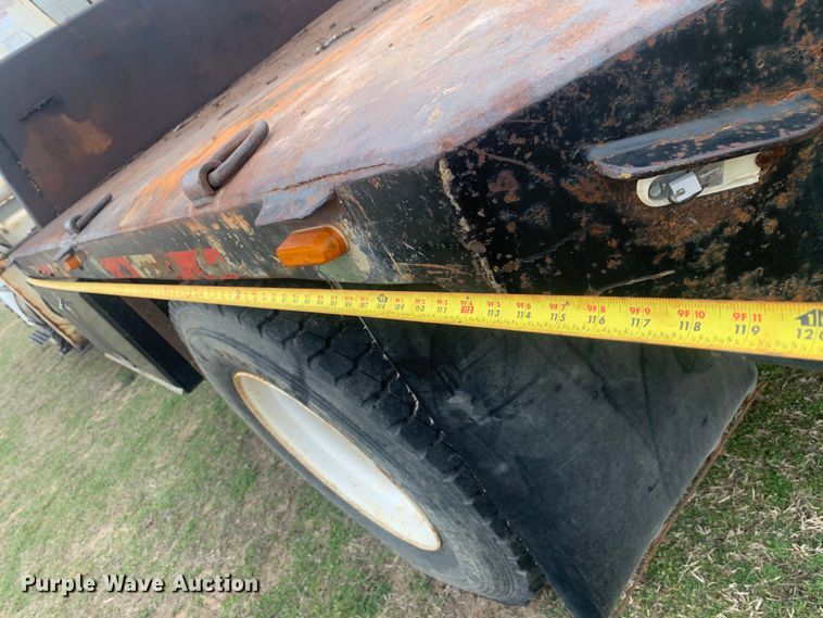 image for item KV9650 1998 International 9100  crane truck