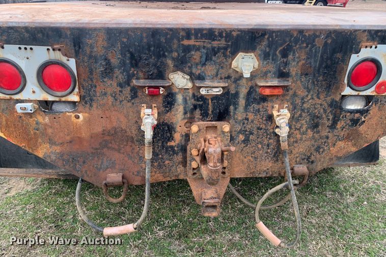 image for item KV9650 1998 International 9100  crane truck