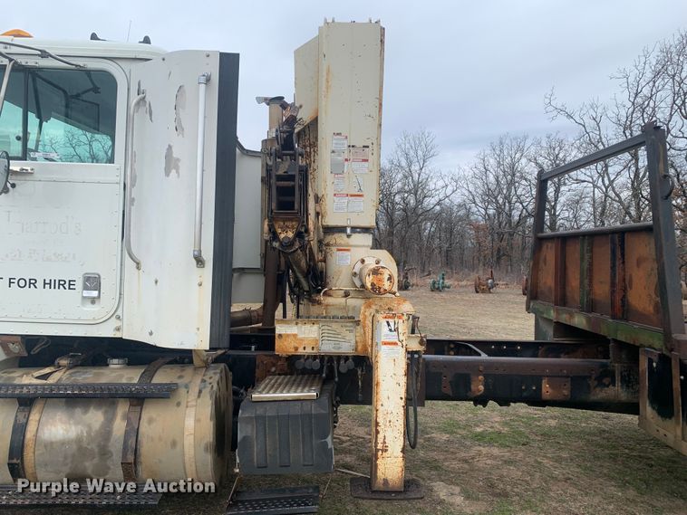 image for item KV9650 1998 International 9100  crane truck