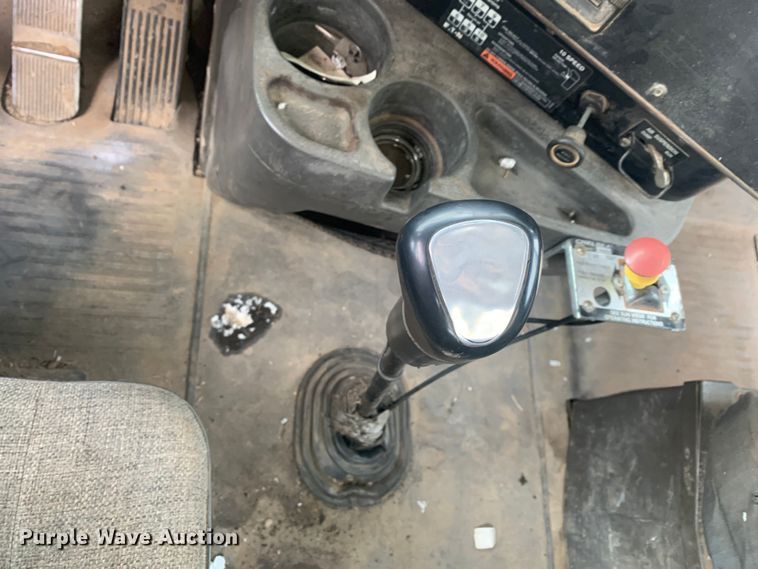 image for item KV9650 1998 International 9100  crane truck