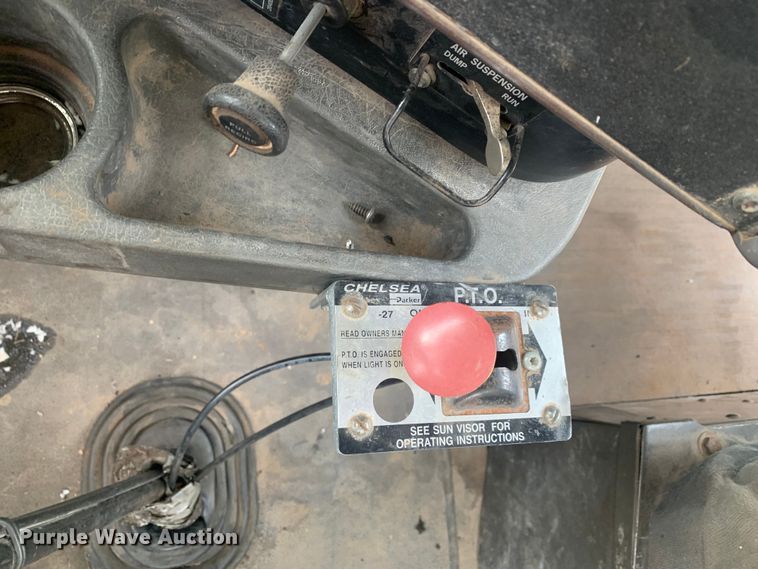 image for item KV9650 1998 International 9100  crane truck