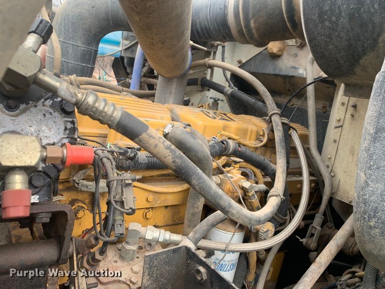 image for item KV9650 1998 International 9100  crane truck