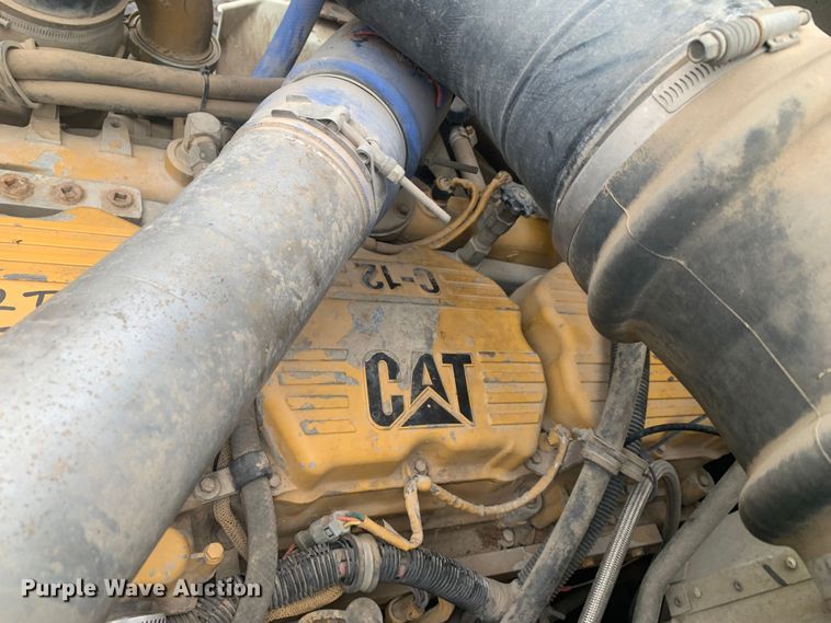 image for item KV9650 1998 International 9100  crane truck