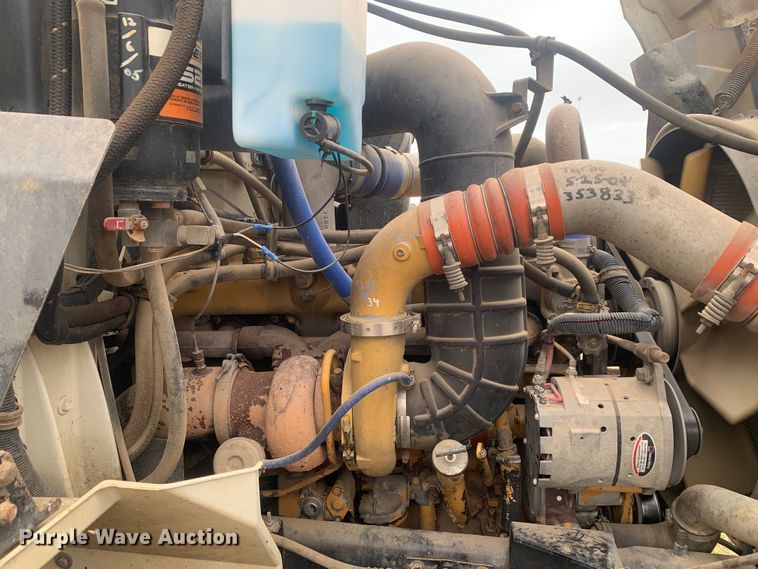 image for item KV9650 1998 International 9100  crane truck