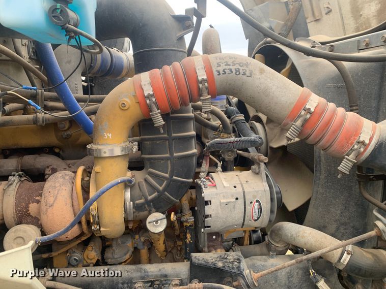 image for item KV9650 1998 International 9100  crane truck