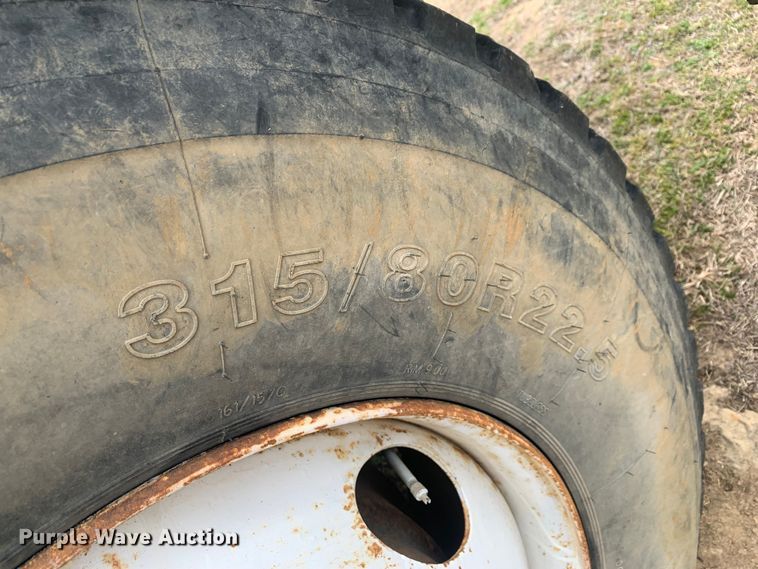 image for item KV9650 1998 International 9100  crane truck