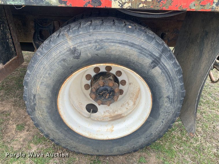 image for item KV9650 1998 International 9100  crane truck