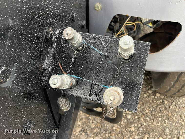 image for item LA9826 2013 International WorkStar 7500  dump truck