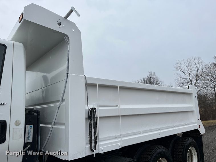 image for item LA9826 2013 International WorkStar 7500  dump truck