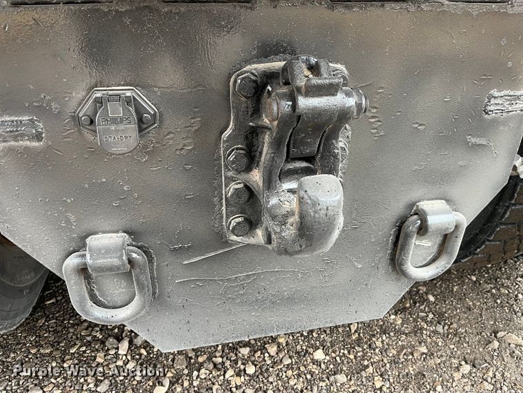 image for item LA9826 2013 International WorkStar 7500  dump truck