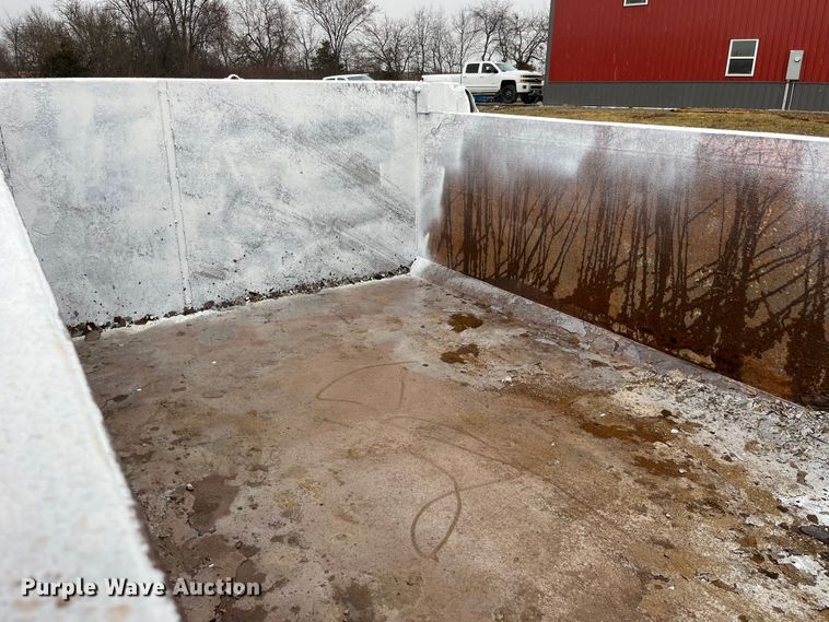 image for item LA9826 2013 International WorkStar 7500  dump truck