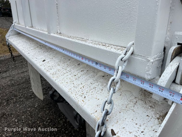 image for item LA9826 2013 International WorkStar 7500  dump truck