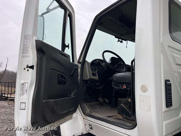 image for item LA9826 2013 International WorkStar 7500  dump truck