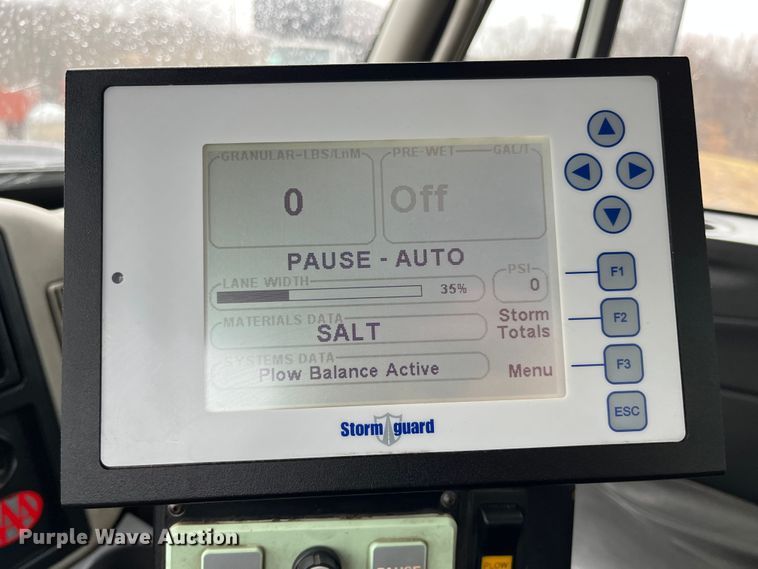 image for item LA9826 2013 International WorkStar 7500  dump truck