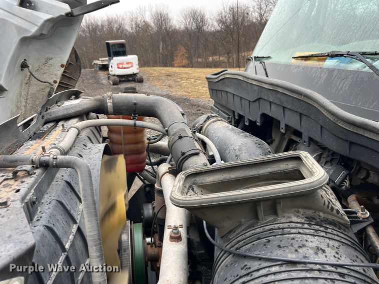 image for item LA9826 2013 International WorkStar 7500  dump truck