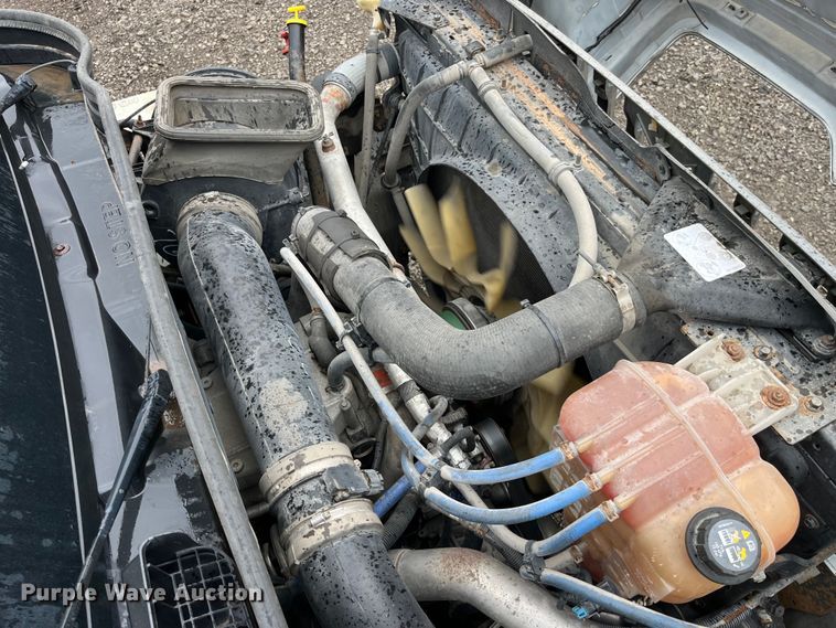 image for item LA9826 2013 International WorkStar 7500  dump truck