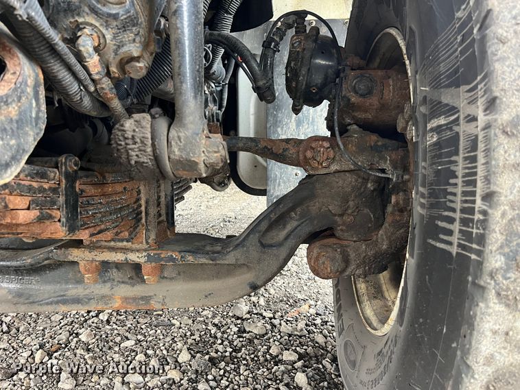 image for item LA9826 2013 International WorkStar 7500  dump truck