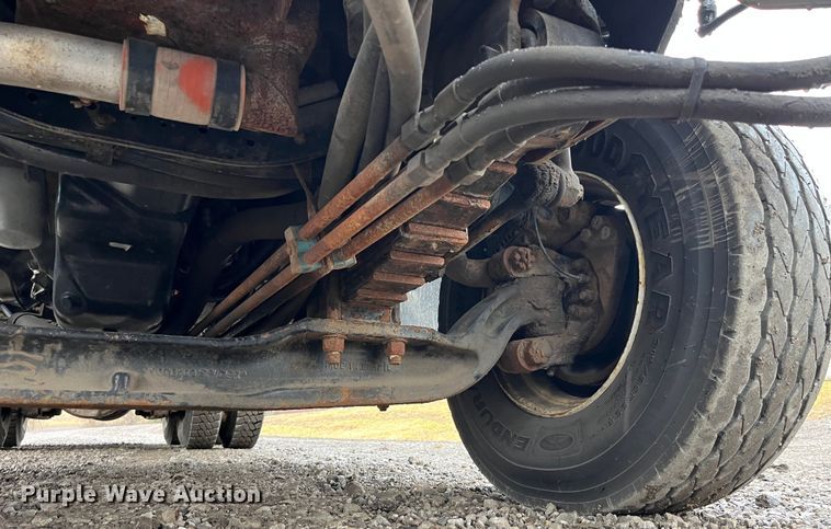 image for item LA9826 2013 International WorkStar 7500  dump truck