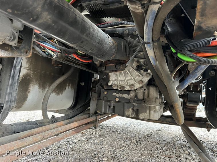 image for item LA9826 2013 International WorkStar 7500  dump truck