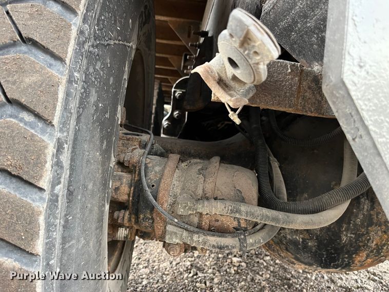 image for item LA9826 2013 International WorkStar 7500  dump truck