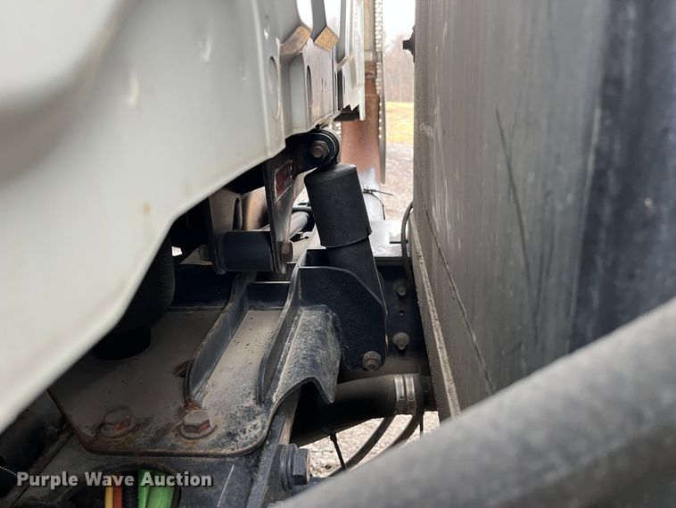 image for item LA9826 2013 International WorkStar 7500  dump truck