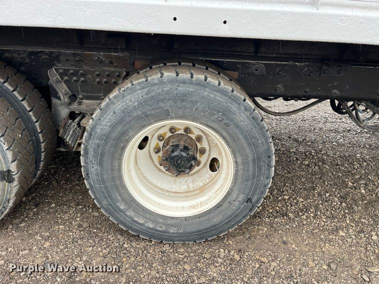 image for item LA9826 2013 International WorkStar 7500  dump truck