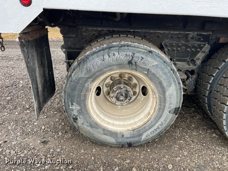 image for item LA9826 2013 International WorkStar 7500  dump truck