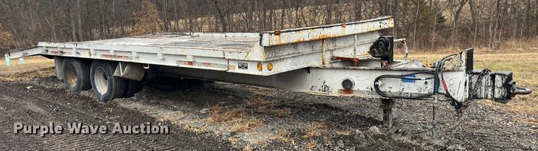 image for item LA9827 1994 Butler BT-2425-AUE  tilt deck equipment trailer