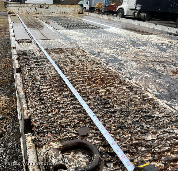 image for item LA9827 1994 Butler BT-2425-AUE  tilt deck equipment trailer