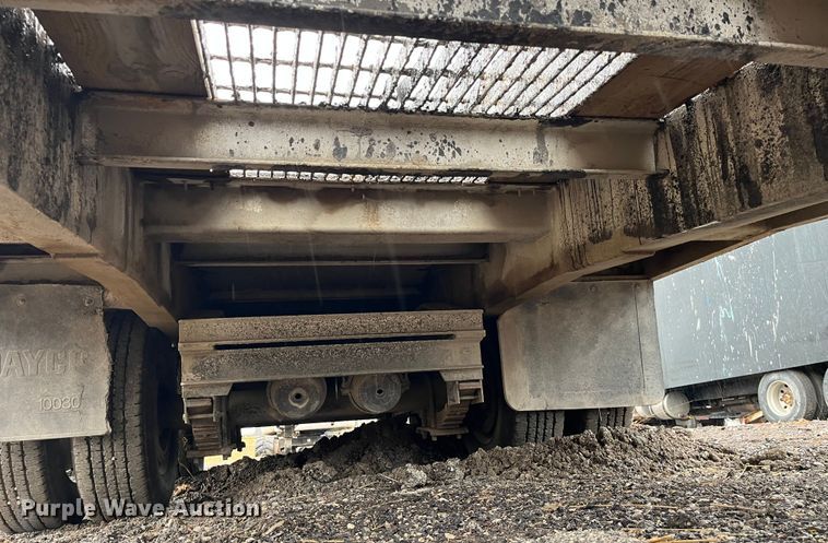 image for item LA9827 1994 Butler BT-2425-AUE  tilt deck equipment trailer