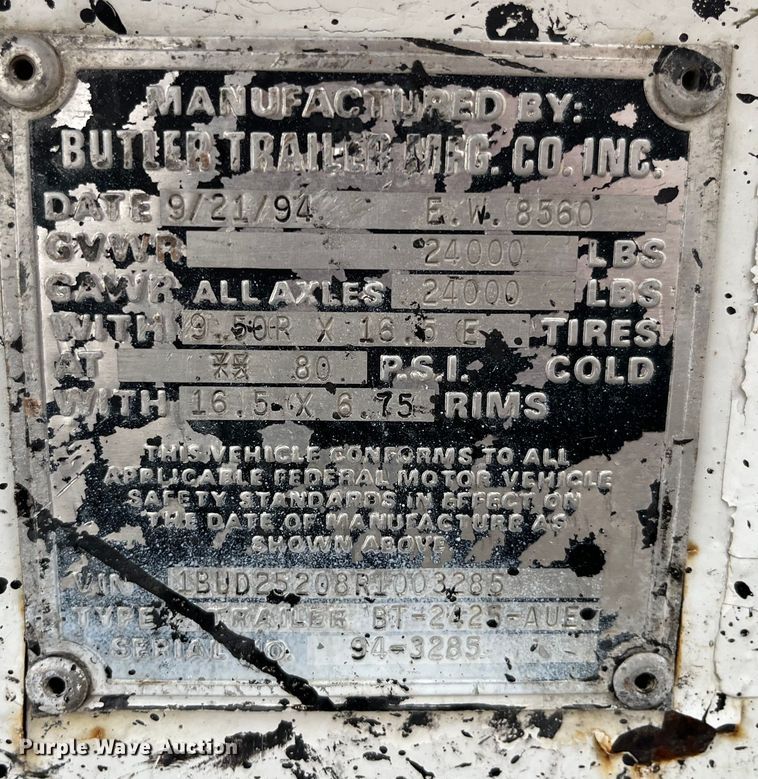 image for item LA9827 1994 Butler BT-2425-AUE  tilt deck equipment trailer