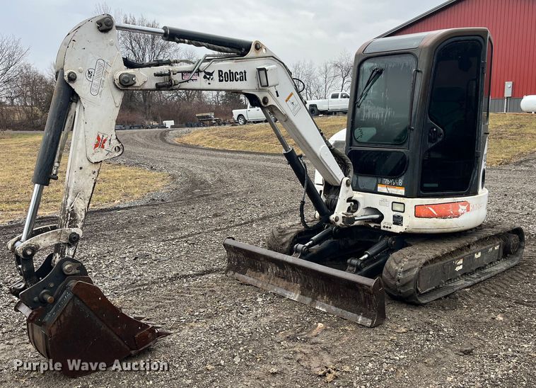 image for item LA9828 2004 Bobcat 430G ZHS  mini excavator