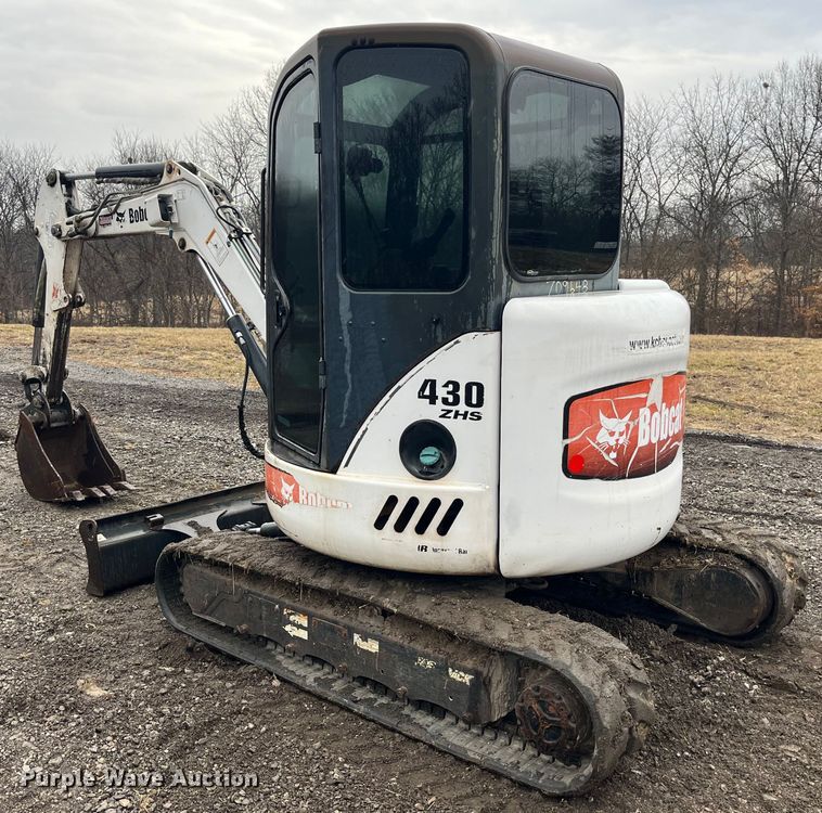 image for item LA9828 2004 Bobcat 430G ZHS  mini excavator