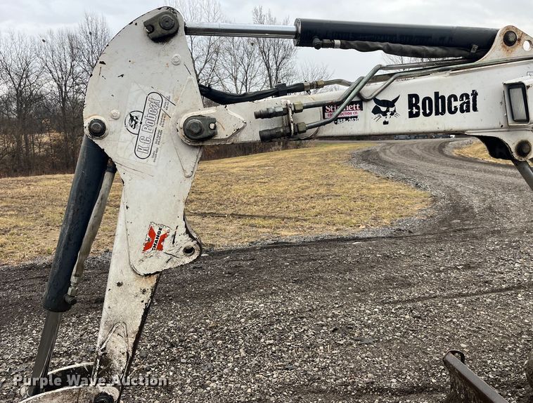 image for item LA9828 2004 Bobcat 430G ZHS  mini excavator