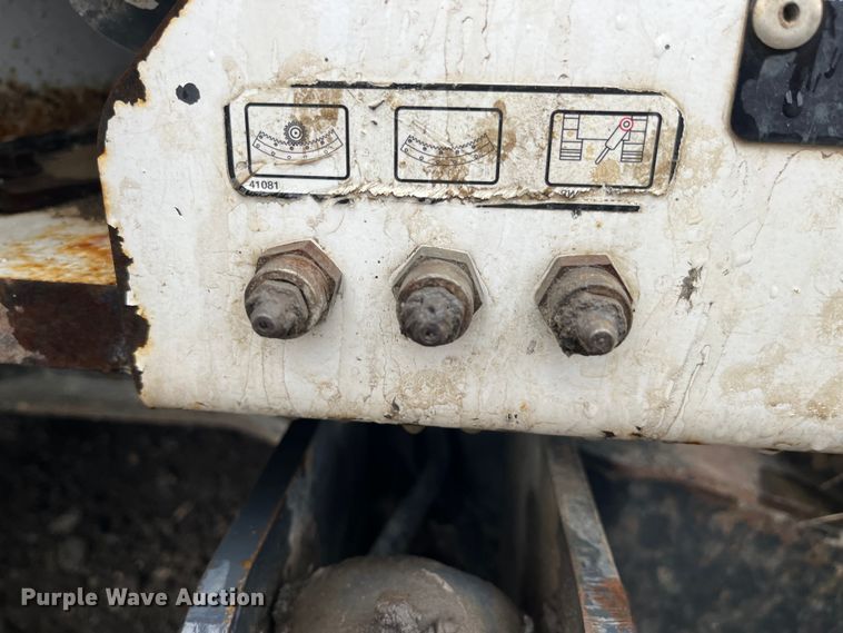 image for item LA9828 2004 Bobcat 430G ZHS  mini excavator