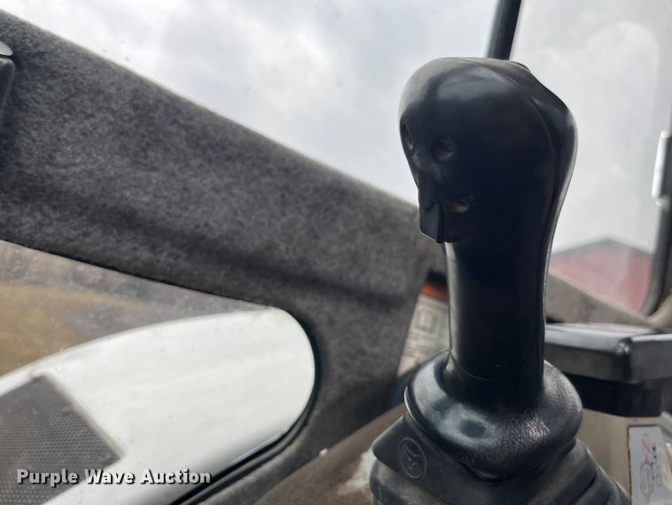 image for item LA9828 2004 Bobcat 430G ZHS  mini excavator